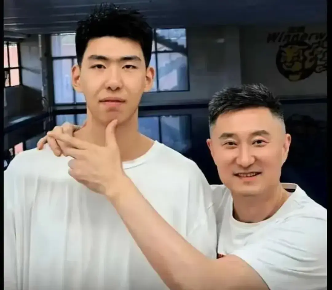 时间保障, 杜锋多年的, 一直是在外