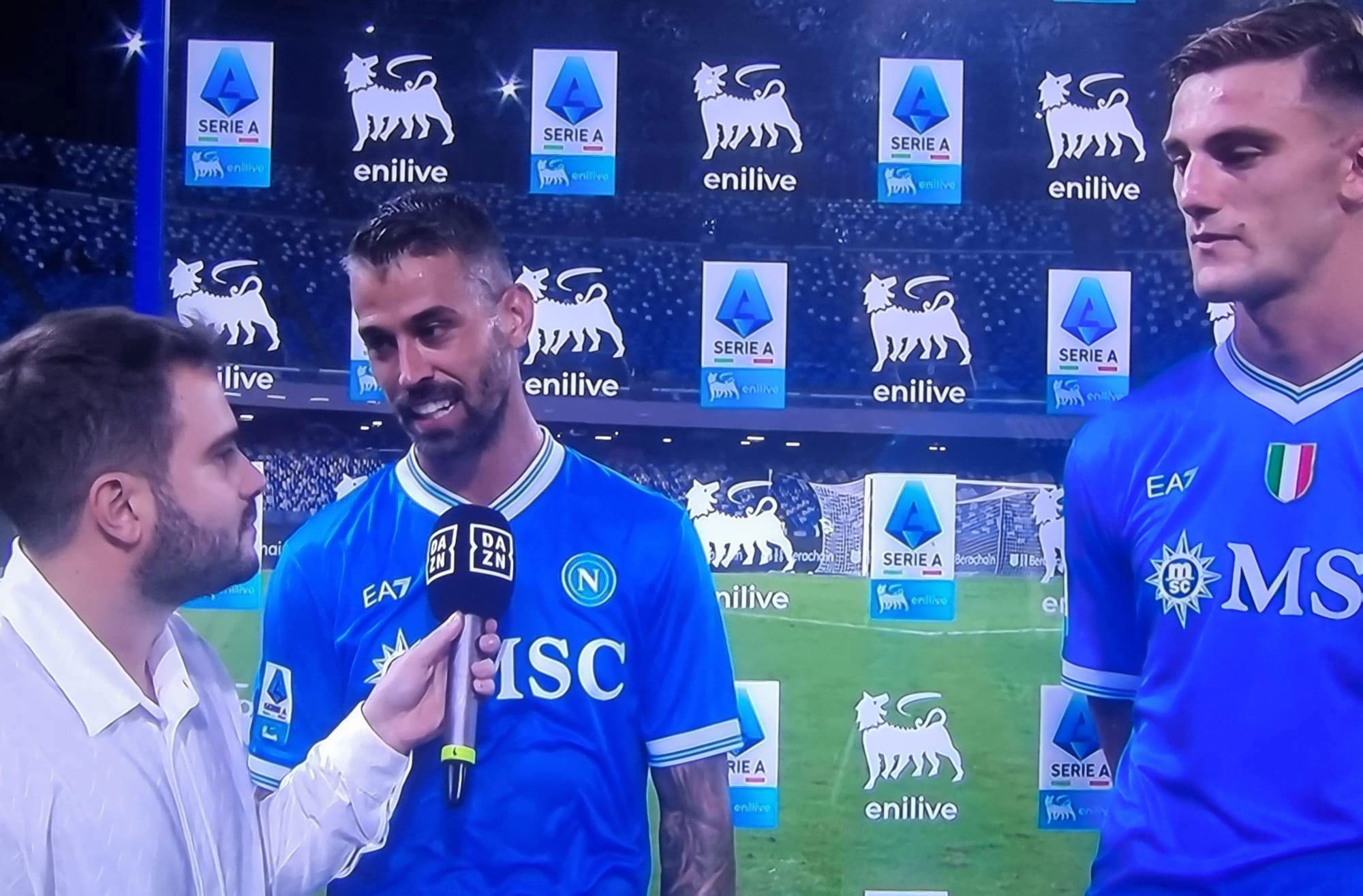 连在一起, AZN的采, 的意义重大